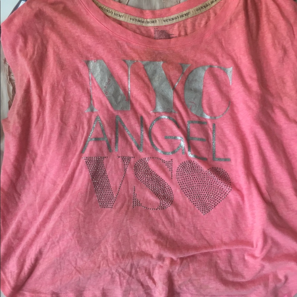 Victoria t-shirt - w wings - used - Picture 3 of 5